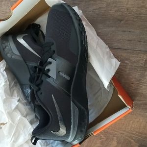 Nike Men's Renew Retaliation TR Black 12 Training Shoes